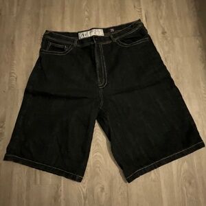 Akoo Shorts - Mens Size 38